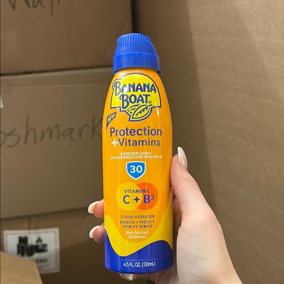 Banana Boat Kids Sunscreen Spray SPF 30 - Picture 1 of 1